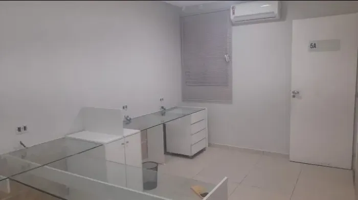 Locação sala comercial a beira mar em Jaraguá