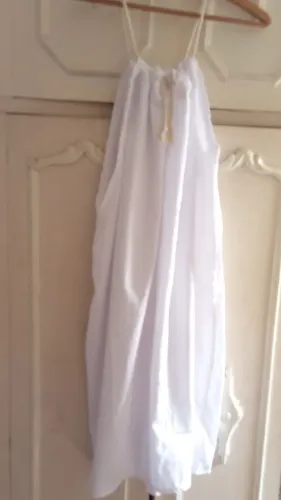 LINDO VESTIDO BRANCO PARA O VERÃO
