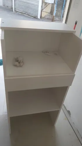 Bancão caixa para loja.