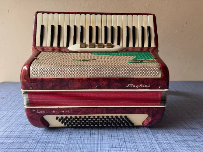 Acordeon Universal 