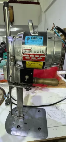 Máquina de Corte EASTMAN BRUTE 10 Polegadas