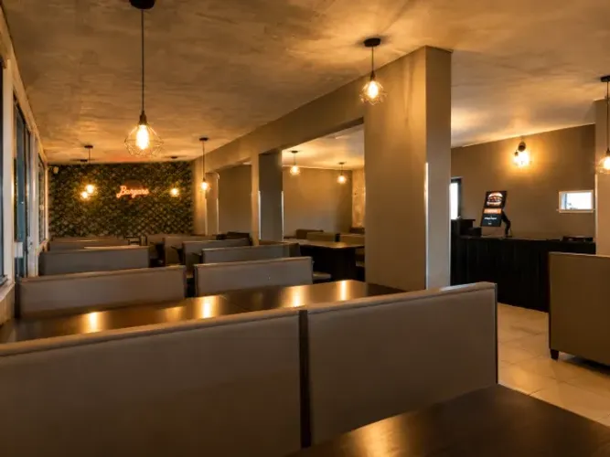 HAMBURGUERIA FAST FOOD À VENDA | PORTEIRA FECHADA | 110 m² | ENTRADA DE 20 MIL