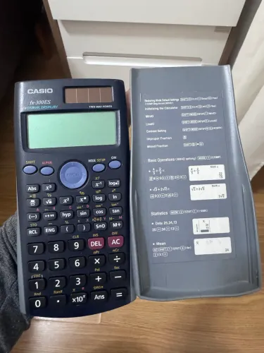 Vendo calculadora científica Cassio FX 300 ES por R$49,00