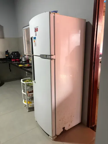 Vendo geladeira 