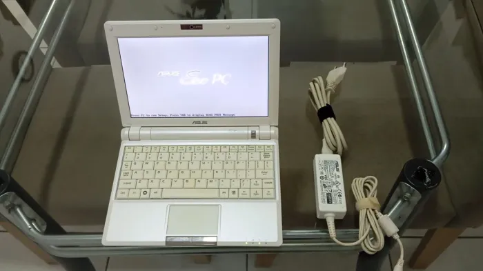 Nebook Asus