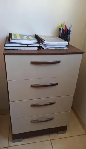 Vende-Se Cômoda e Sapateira