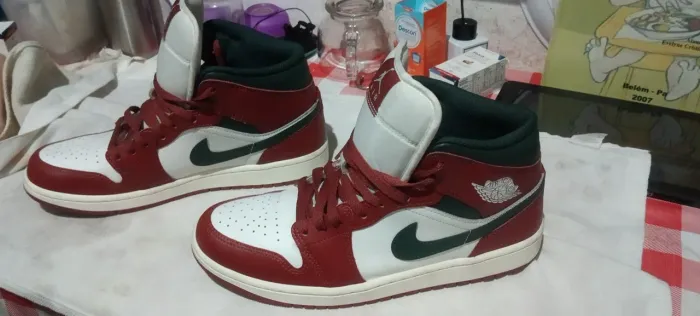 Nike Air Jordan 1 Mid "Redstone Midnight Green