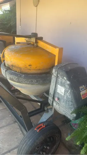 Betoneiras 400L com carrocinha