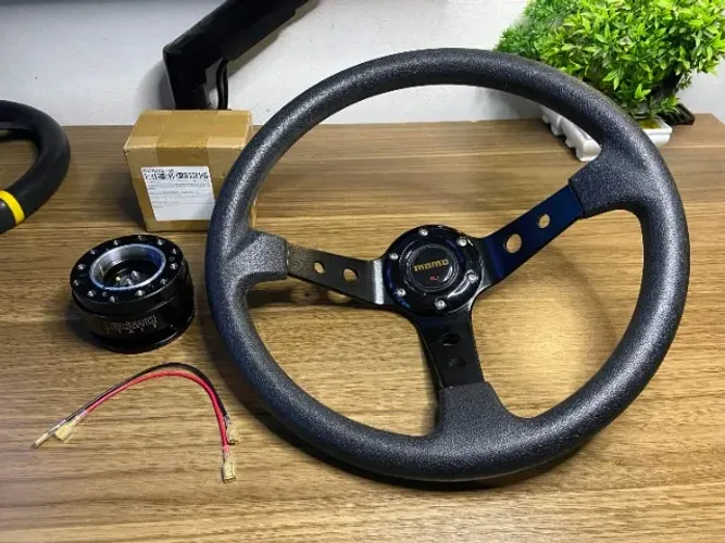Volante 350mm e Quick Release MOMO