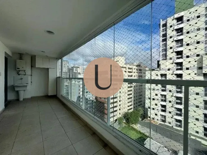 Exclusividade em Pinheiros: apartamento garden com quintal privativo próximo ao metrô