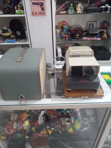 Projetor de Slides Antigo Braun Paximat-N 12 Electric - Bivolt - Decorativo / Peças