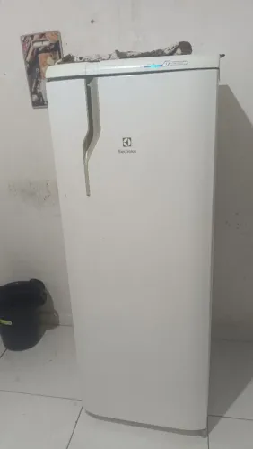Geladeira eletrolux