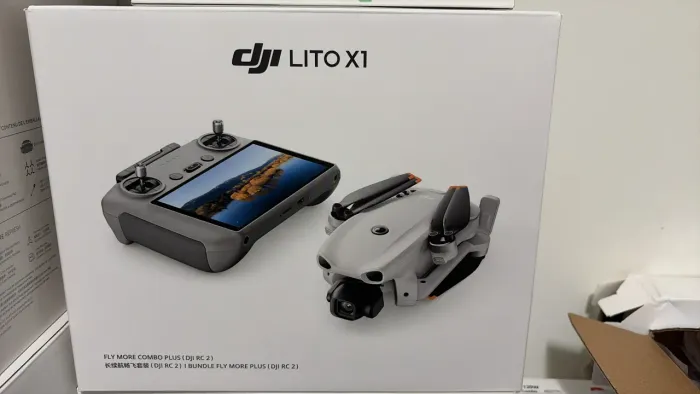 Drone Lito X1 - Fly More RC2 (3 baterias + controle com tela)