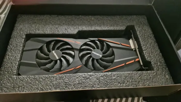 Placa de Vídeo Gigabyte NVIDIA GeForce GTX 1060 3GB