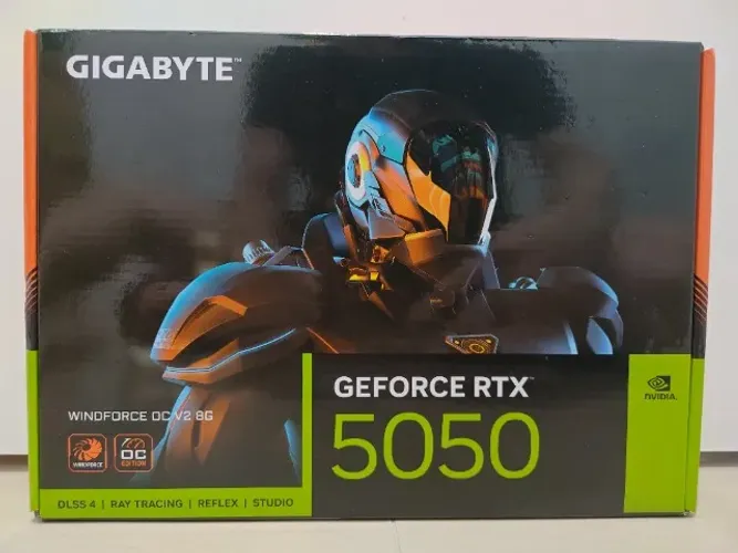 Placa de Video Gigabyte GeForce RTX 5050 Windforce OC V2, 8GB, GDDR6, GV-N5050WF2OCV2-8GD