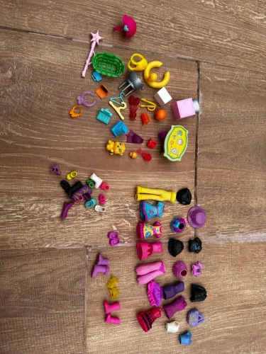 Lote com 60 roupas, sapatos e acessórios para Polly pocket original Mattel bonecas