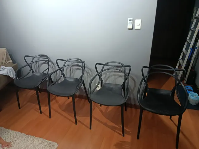 Jogo de Cadeiras de Prolipropileno