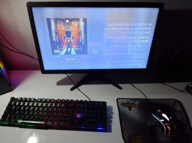 PC Gamer Ryzen 5 4600G, 16GB RAM, SSD NVMe + HD 500GB Completo