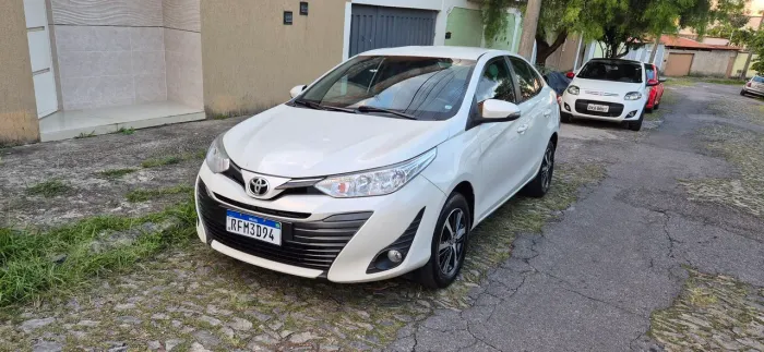 Toyota Yaris XS Connect Sedan 1.5 Flex 16V AUT 2021