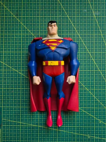 BONECO SUPERMAN LIGA DA JUSTIÇA SEM LIMITES