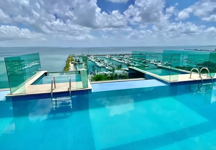 ALUGUEL QUARTO E SALA VISTA MAR E MOBILIADO NO CLOC MARINA RESIDENCE