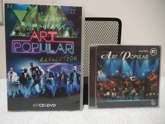 Lote com CDs discografia Art Popular com 2 CDs e 1 DVD
