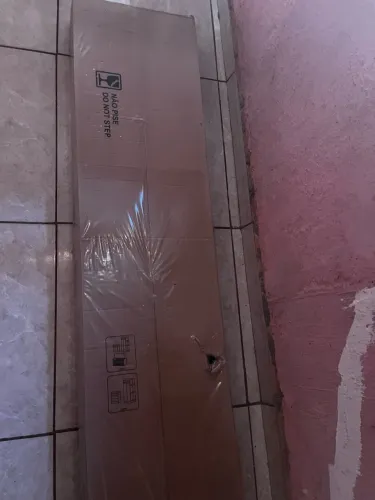 Guarda-roupa é cômoda