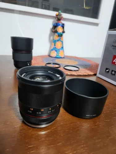 Lente Rokinon/Samyang 35mm F1.2 - Fuji X - Foco Manual