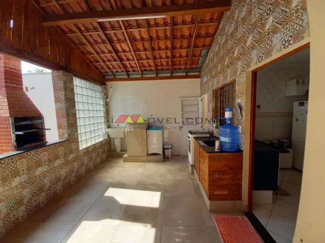 Casa à venda com dois quartos, 200m² - Jardim Jequitibas, Santa Gertrudes/SP