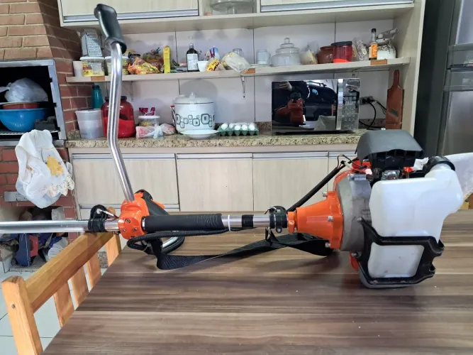 Roçadeira Nakasaki 2 tempos 3HP - 65CC