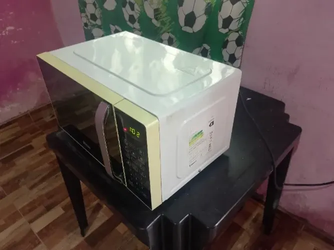 Microondas Philco espelhado funcionando normalmente