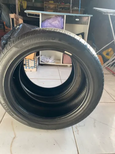 2 Pneus 205/50/R17 pirelli