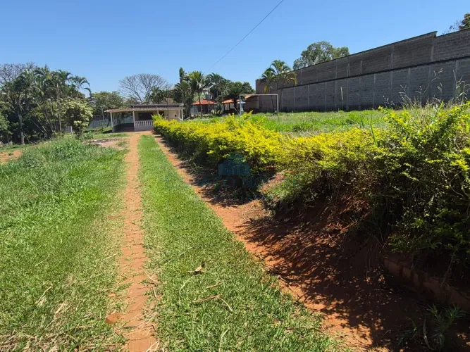 Sítio à venda na Chácara Ouro Verde