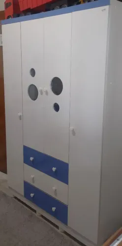 GUARDA ROUPA + CÔMODA INFANTIL