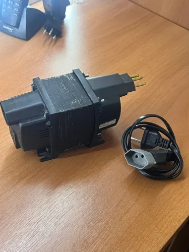 AUTOTRANSFORMADOR BIVOLT 1050VA 110/220V