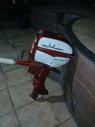 motor de popa antigo