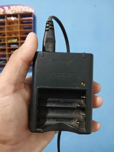 Carregador de pilha recarregável sony