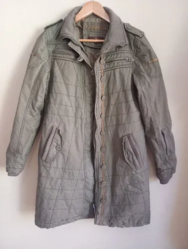 Sobretudo Jaqueta Parka Militar Feminina - Verde Oliva - Estilo Utilitário
