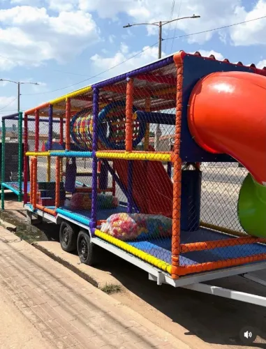 Vendo carretinha de brinquedos, leve a brincadeira para outro nível .