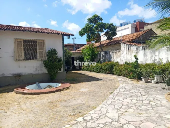 Casa com 3 quartos à venda, 250 m² de área construída, por R$ 1.350.000 - Fátima - Fortale