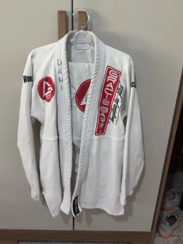 Kimono Gracie Barra Branco A1