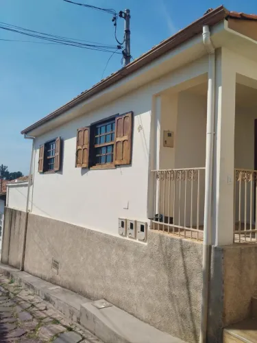 3 casas no centro de Diamantina MG
