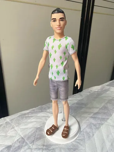 Boneco Ken fashionista 16