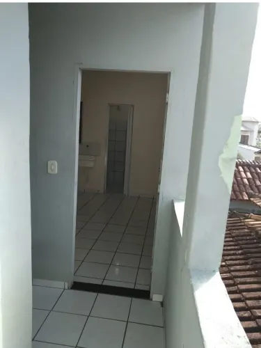 Alugo Quarto 12 metros  