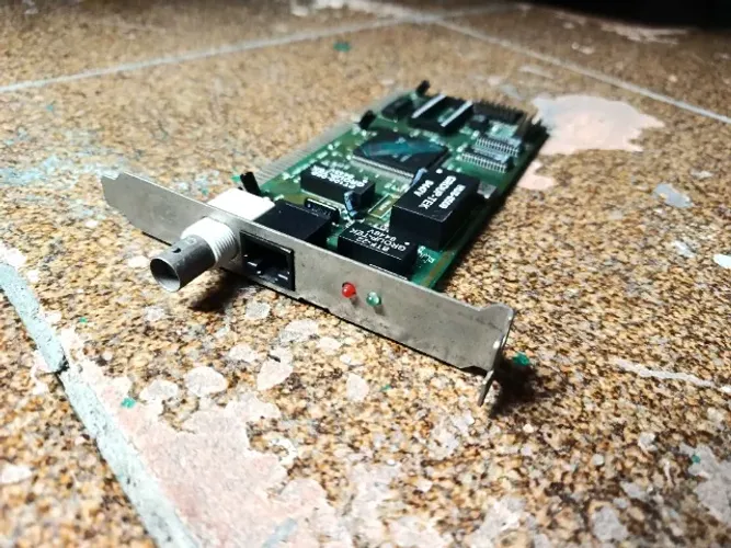 Placa de rede ISA (rj45 e coaxial) Western Digital/SMC 128k ram