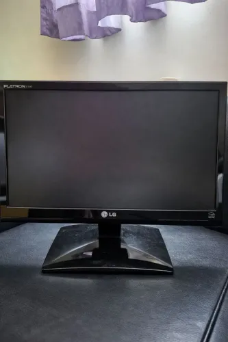 LG Flatron E1941 - Entrada VGA