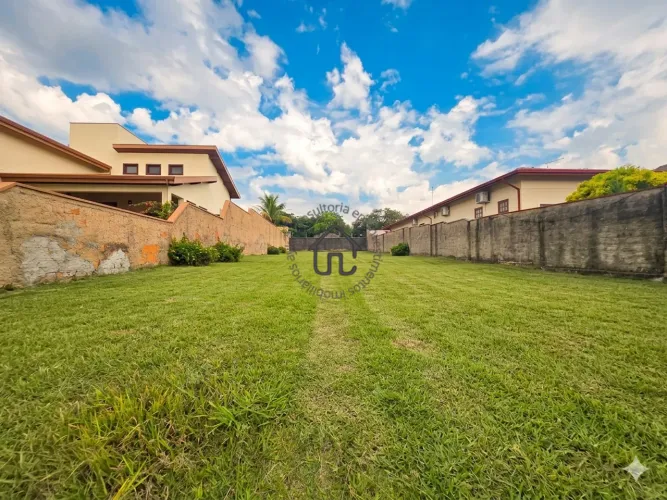 Terreno a venda com 770m2 no Condominio Green Boulevard em Valinhos