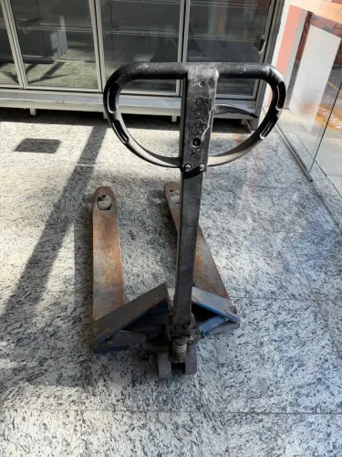 Vende se paleteira