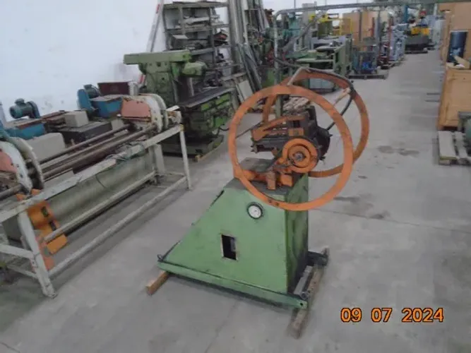 Curvadora de Tubos Zeziola