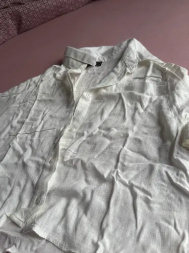 Camiseta de botão feminina branca P 